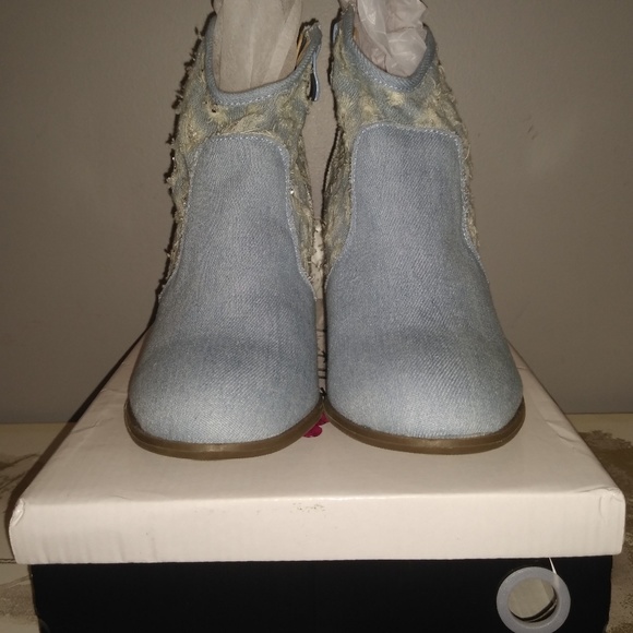 Denim Cowboy booties - Picture 3 of 3